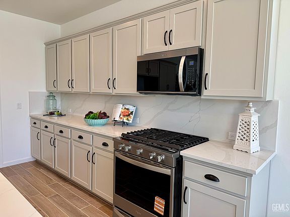 5th image of 15123 Garethford St