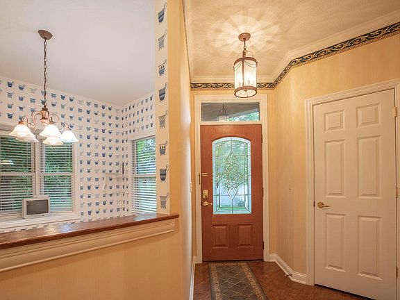 5th image of 6129 McNaughten Grove Ln