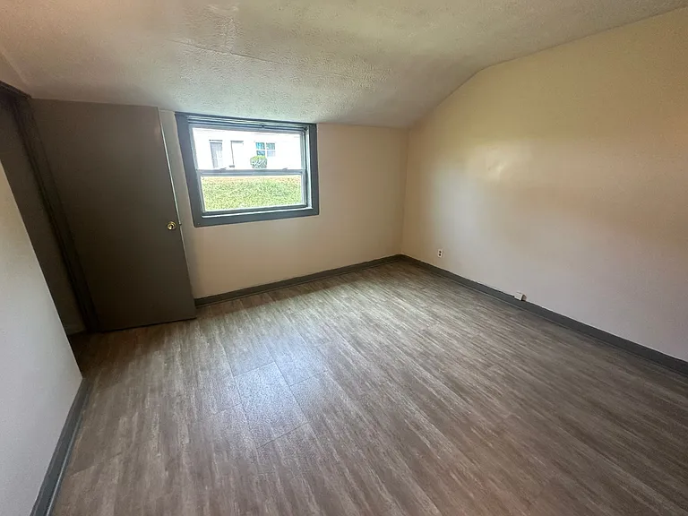96A126 Ledgecrest Ave #126 — Photo 7
