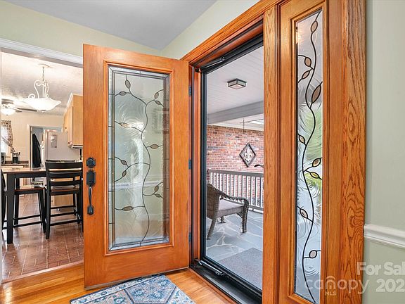 5th image of 3209 Imperial Dr