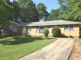 309 Hillcrest Ct, Opelika, AL 36801