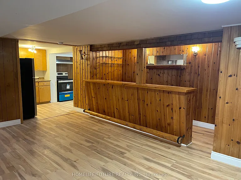28 Raylawn Cres #BASEMENT — Photo 12