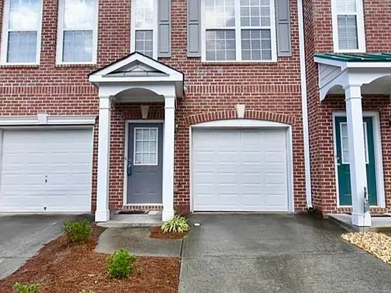3266 Mill Springs Cir — Photo 1