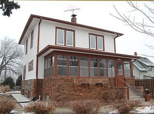 609 Wheelock Pkwy E, Saint Paul, MN 55130