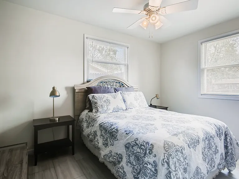 13144 Fairway Dr — Photo 2