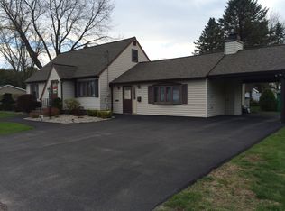 1148 Barber Dr, Schenectady, NY 12303