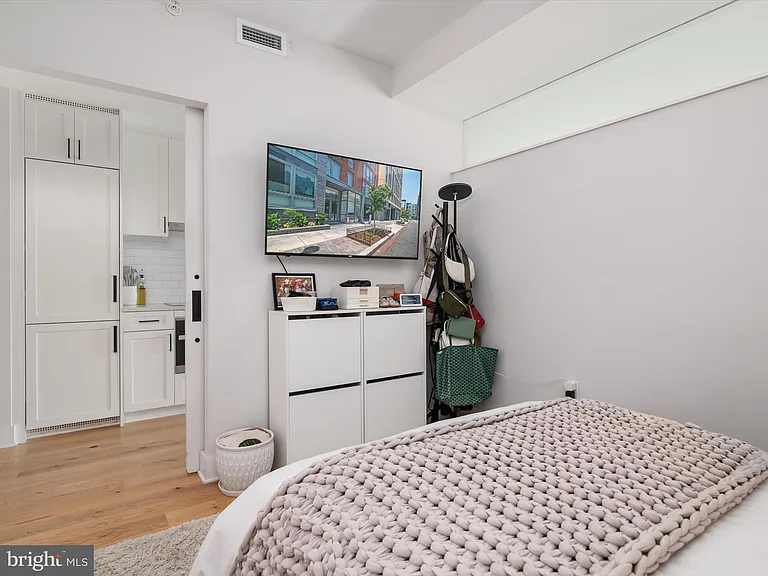 1211 Van St SE #1110 — Photo 27