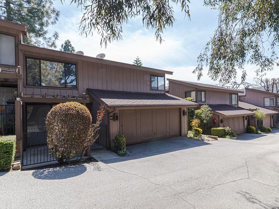 1st image of 24 Northwoods Ln #24