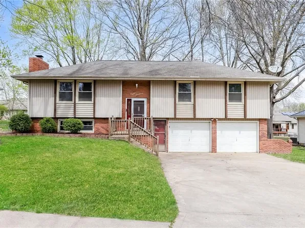 816 NE 74th St, Gladstone, MO 64118