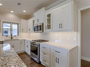11447 S Waterford Dr, Olathe, KS 66061