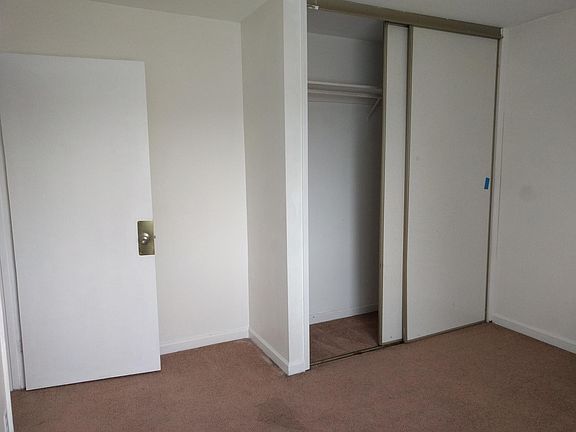 3rd image of 1669 Clarkspur Ln #U2