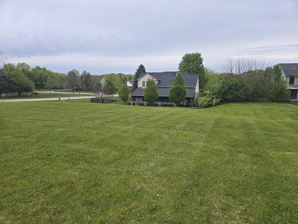 2nd image of 1 Springbrook Rd #58