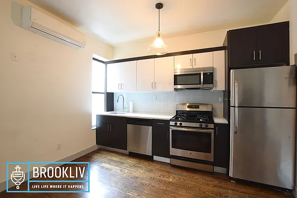 Rented by null | media 10