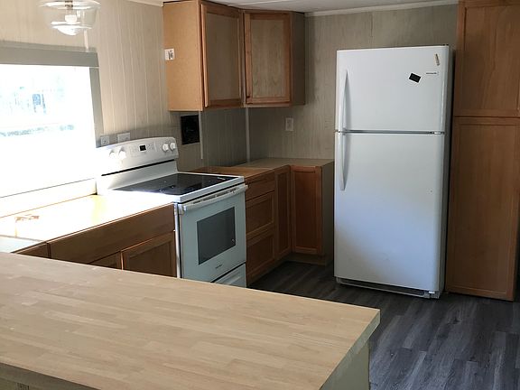5th image of 4202 NE 174th Ct
