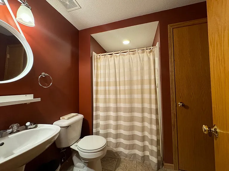 16642 Adams St — Photo 11
