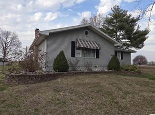 500 E Vining St, Plainville, IL 62365