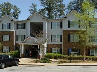 3201 Fairington Village Dr, Lithonia, GA