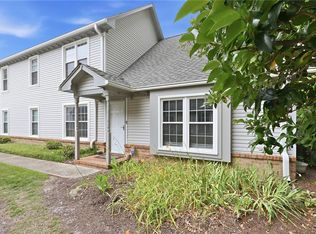 1317 Eagles Trace Path APT E, Chesapeake, VA 23320