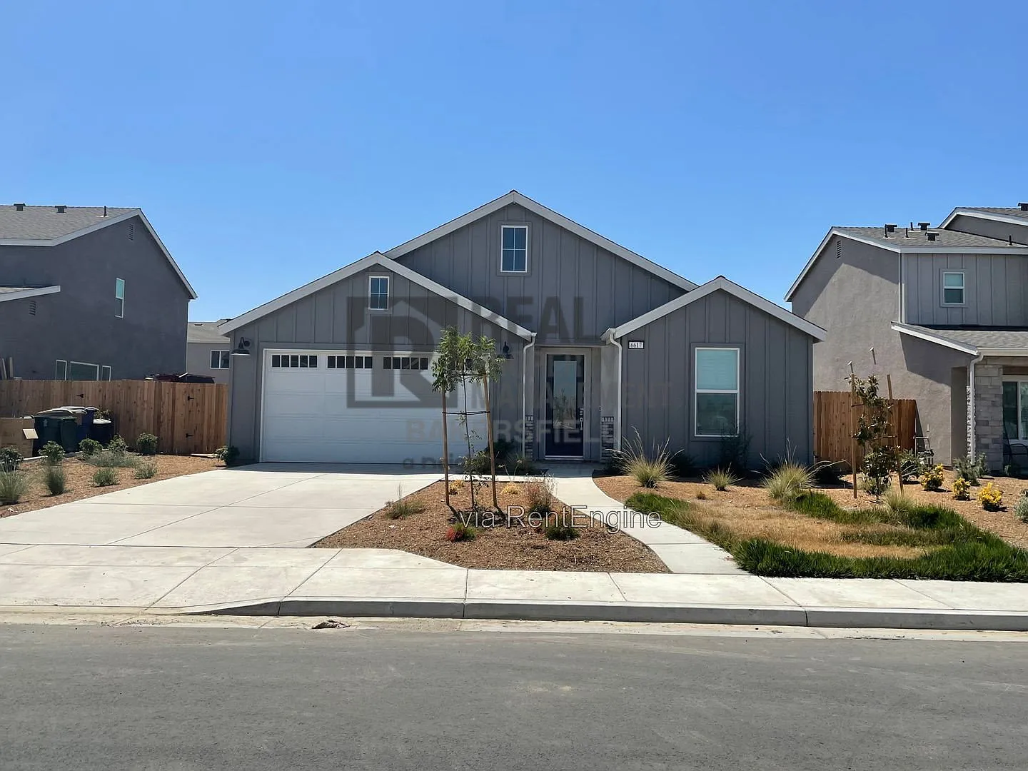 4 bed, 3.0 bath, 2086 sqft, $2,575 — Photo 1