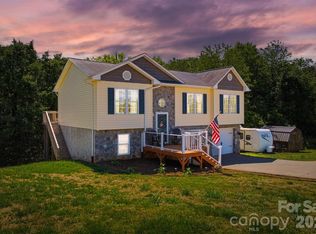 4240 Hickory Nut Ridge Rd, Hudson, NC 28638