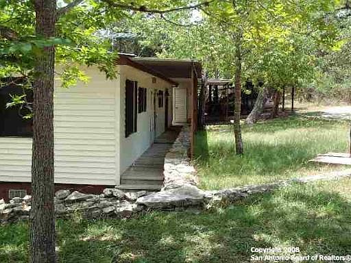 4th image of 475 Angel Dr