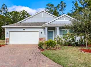 16072 Blossom Lake Dr, Jacksonville, FL 32218