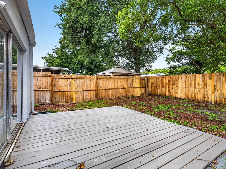 4031 Grayton Dr — Photo 19