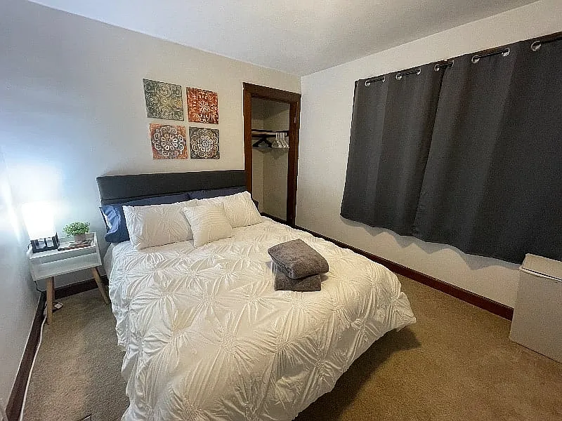 3 bed, 3509 sqft, $2,500 — Photo 3