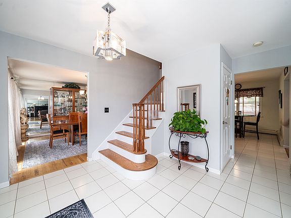 2nd image of 340 Saint Nicholas Ave