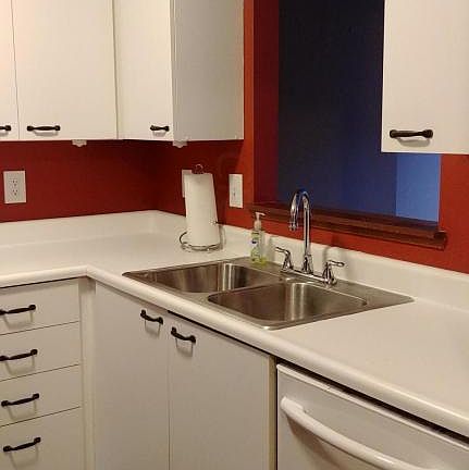 5th image of 214 Macdougall Ln