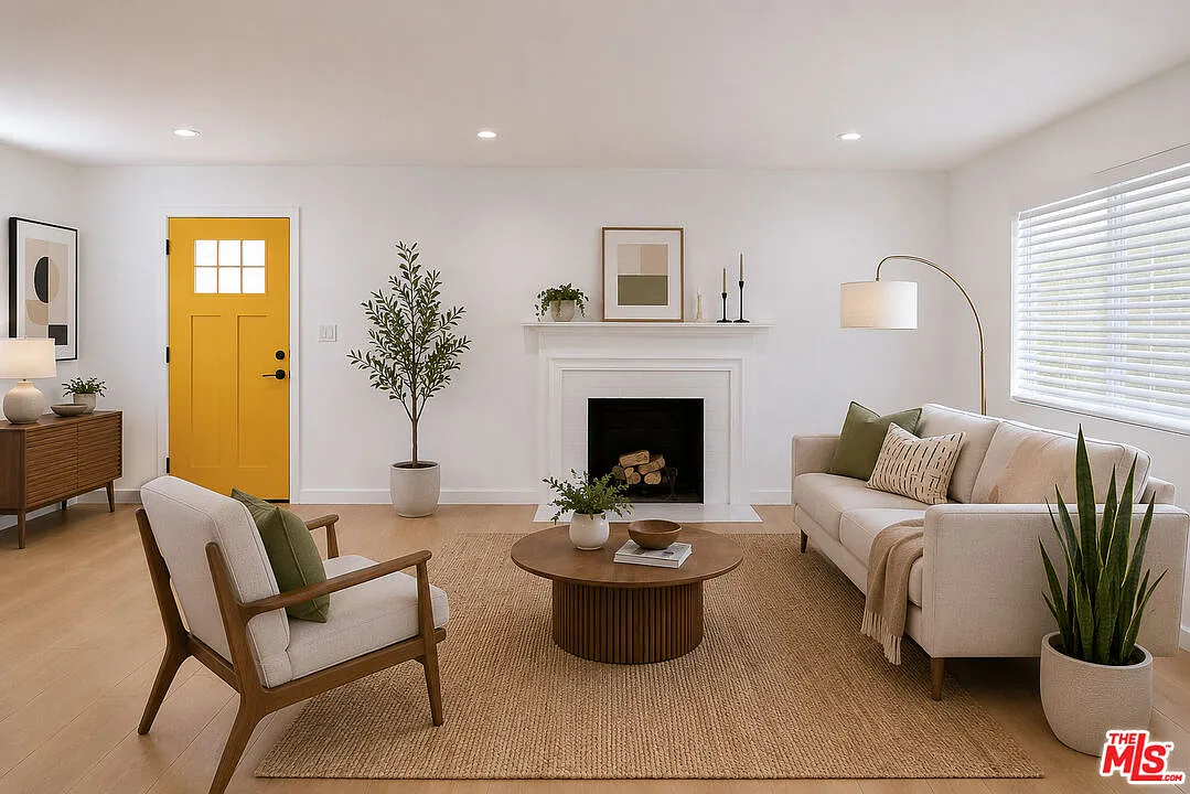 3 bed, 2.0 bath, 1000 sqft, $4,000 — Photo 1