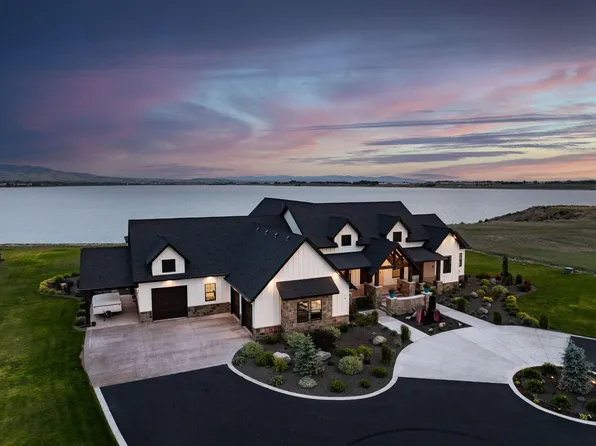 281 Lakeshore Dr, American Falls, ID 83211