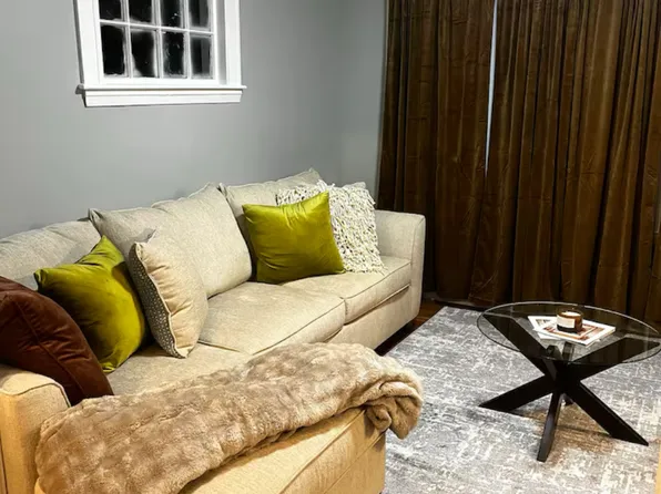 218 Wood Ave, Hyde Park, MA 02136