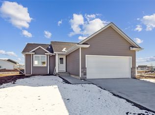 809 NW 3rd St, Bondurant, IA 50035