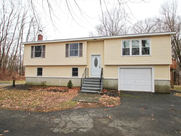 322 Dale St, Chicopee, MA 01020