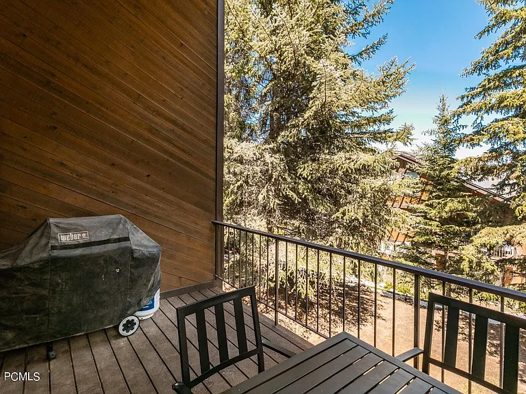 2025 Canyons Resort Dr #G8 — Photo 8