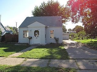 25150 Ford St, Roseville, MI 48066