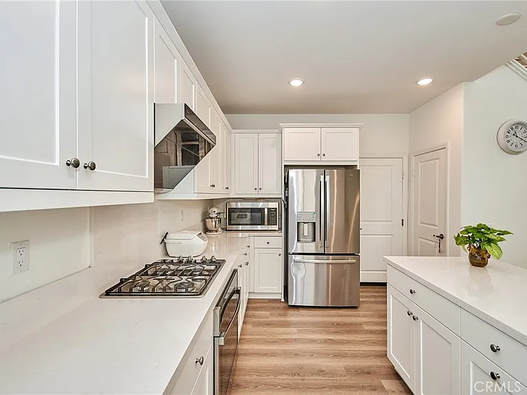 8788 Newview Pl — Photo 5