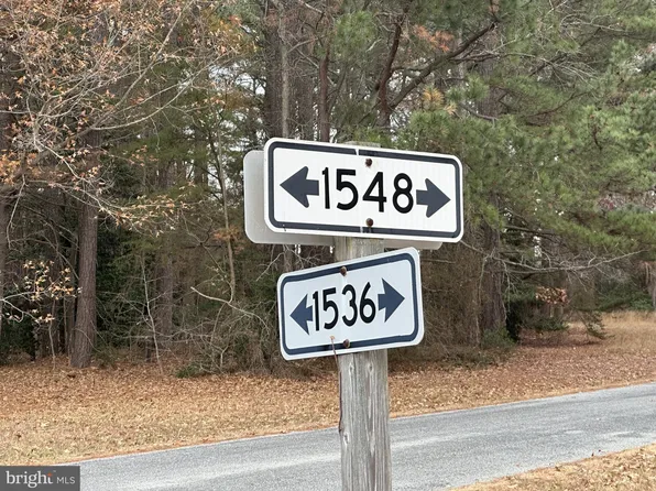 38 Sec #8, Montross, VA 22520