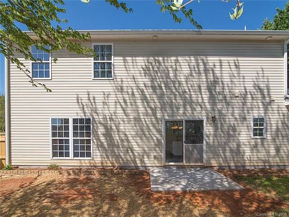3rd image of 2202 Taras Trace Dr