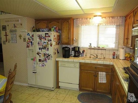 4th image of 1759 Euclid Ave