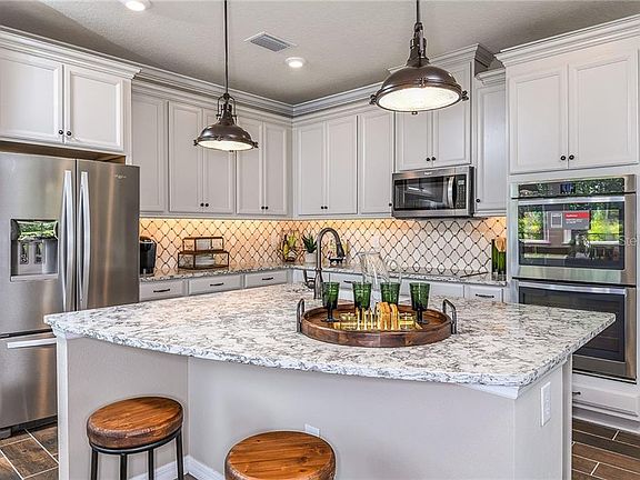 2nd image of 2926 Grand Kemerton Pl #5