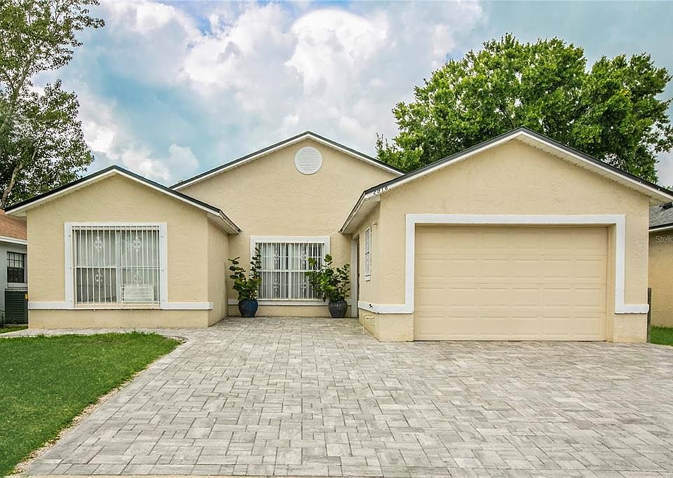 1st image of 2918 Woolridge Dr