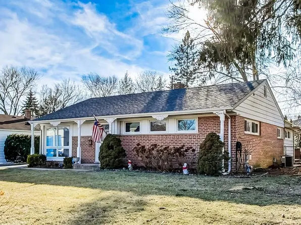 1016 Midway Rd, Northbrook, IL 60062