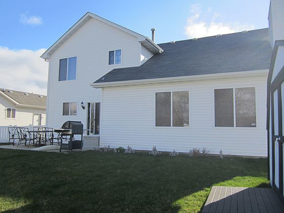 3rd image of 1101 Rock Springs Dr