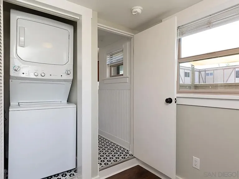 8318 Allison Ave — Photo 19