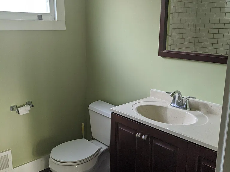 501 N Hayford Ave — Photo 6