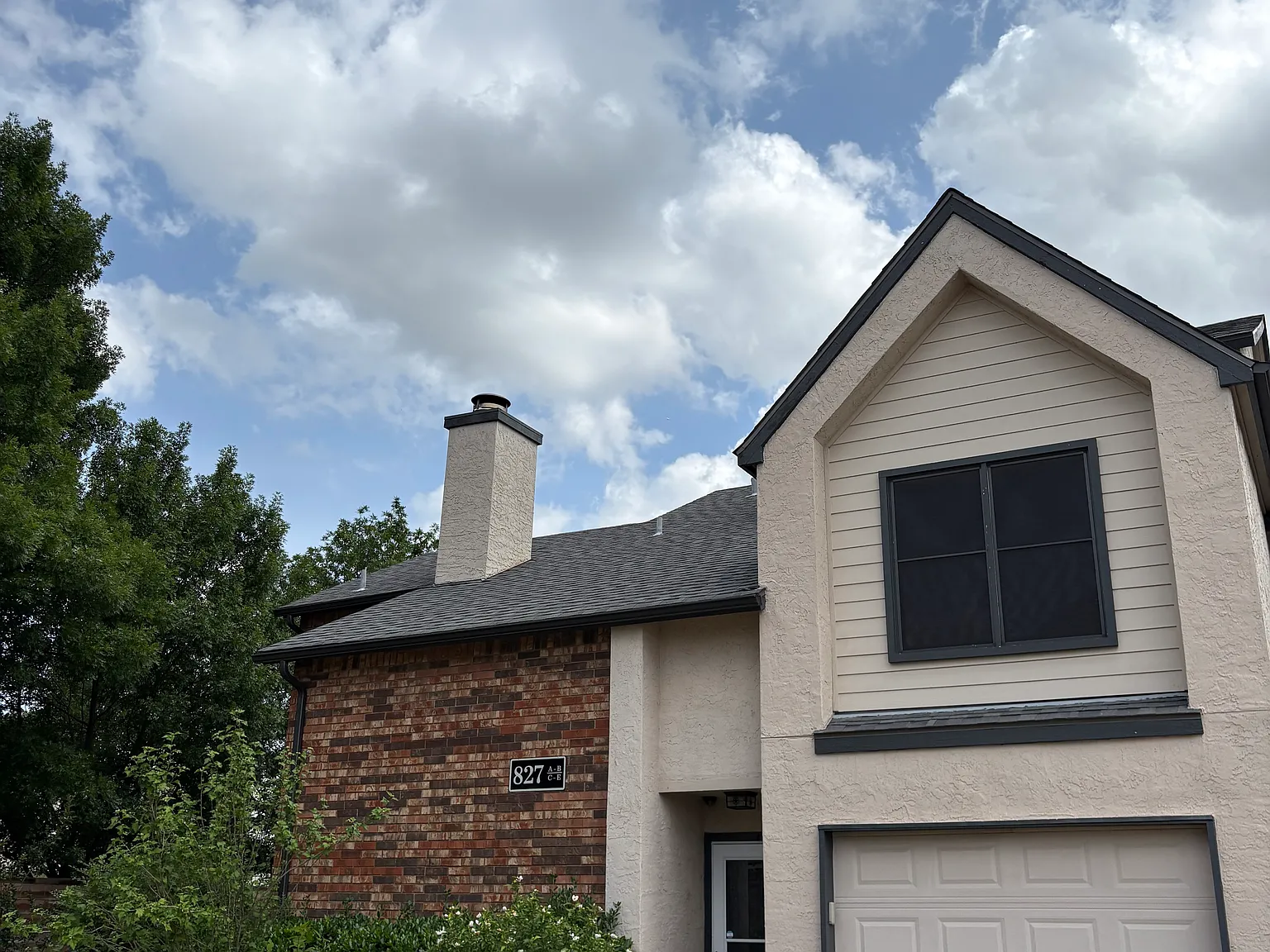 2 bed, 2.5 bath, 1078 sqft, $1,850 — Photo 2