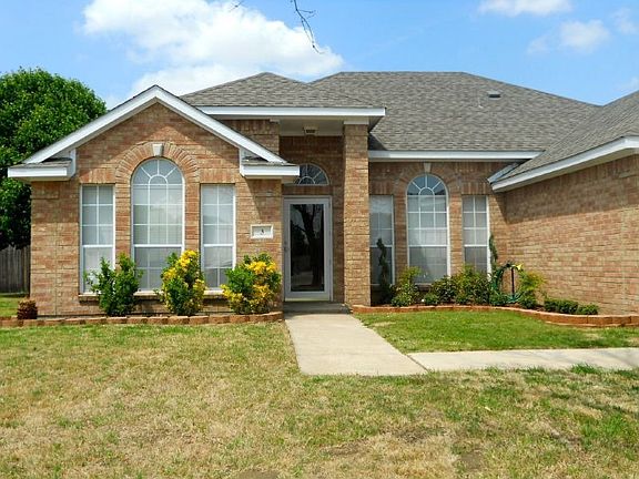 2nd image of 3 Brittany Ct
