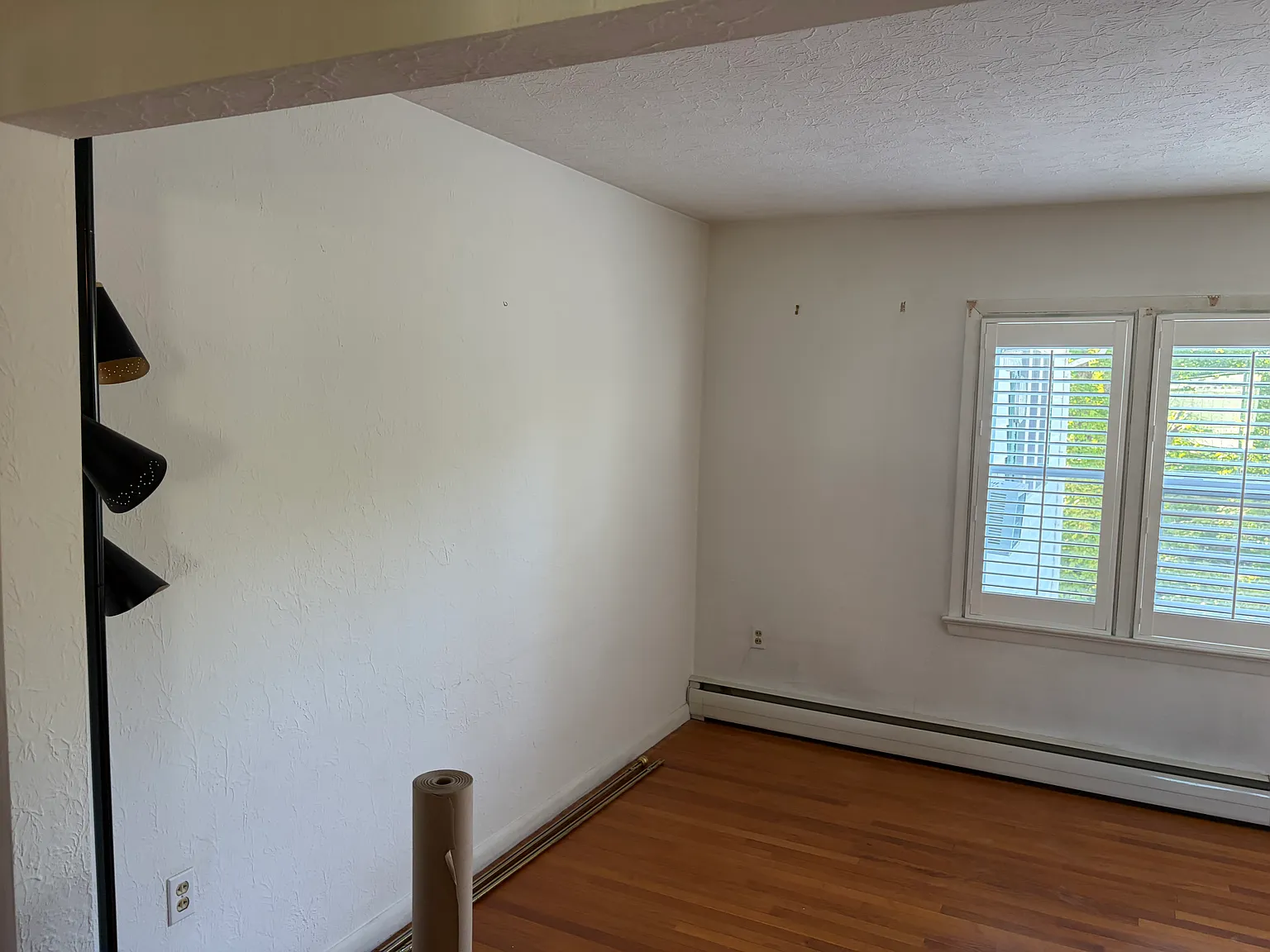 4 bed, 1500 sqft, $2,400 — Photo 3